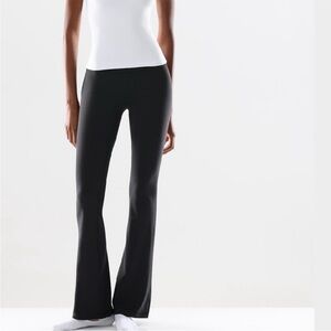 Golden Butter Cheeky Hi-Rise Flare Legging